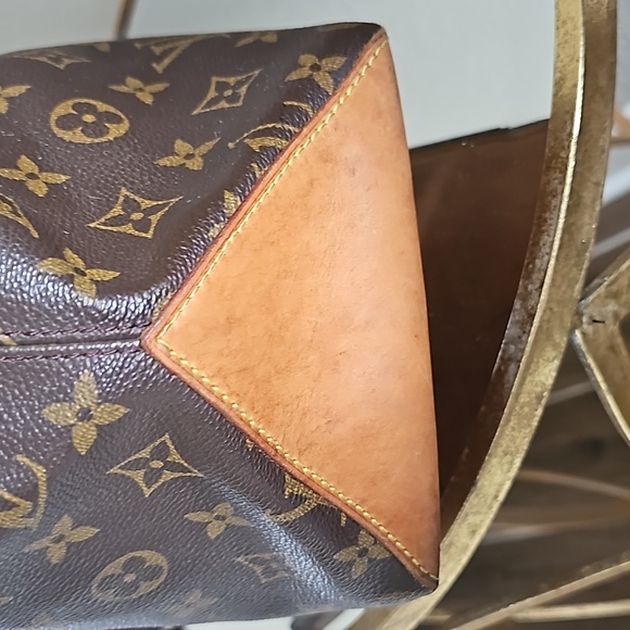 Authentic Louis Vuitton Cabas Mezzo (pre-owned) - Picture 11 of 17